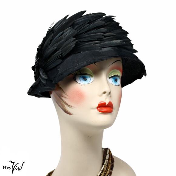 Vintage Black Feather Cloche Hat Cocktail Party Dramatic Elegant Design -Hey Viv - Picture 1 of 7